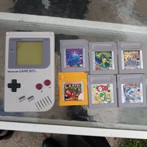 Nintendo gameboy with 6 games